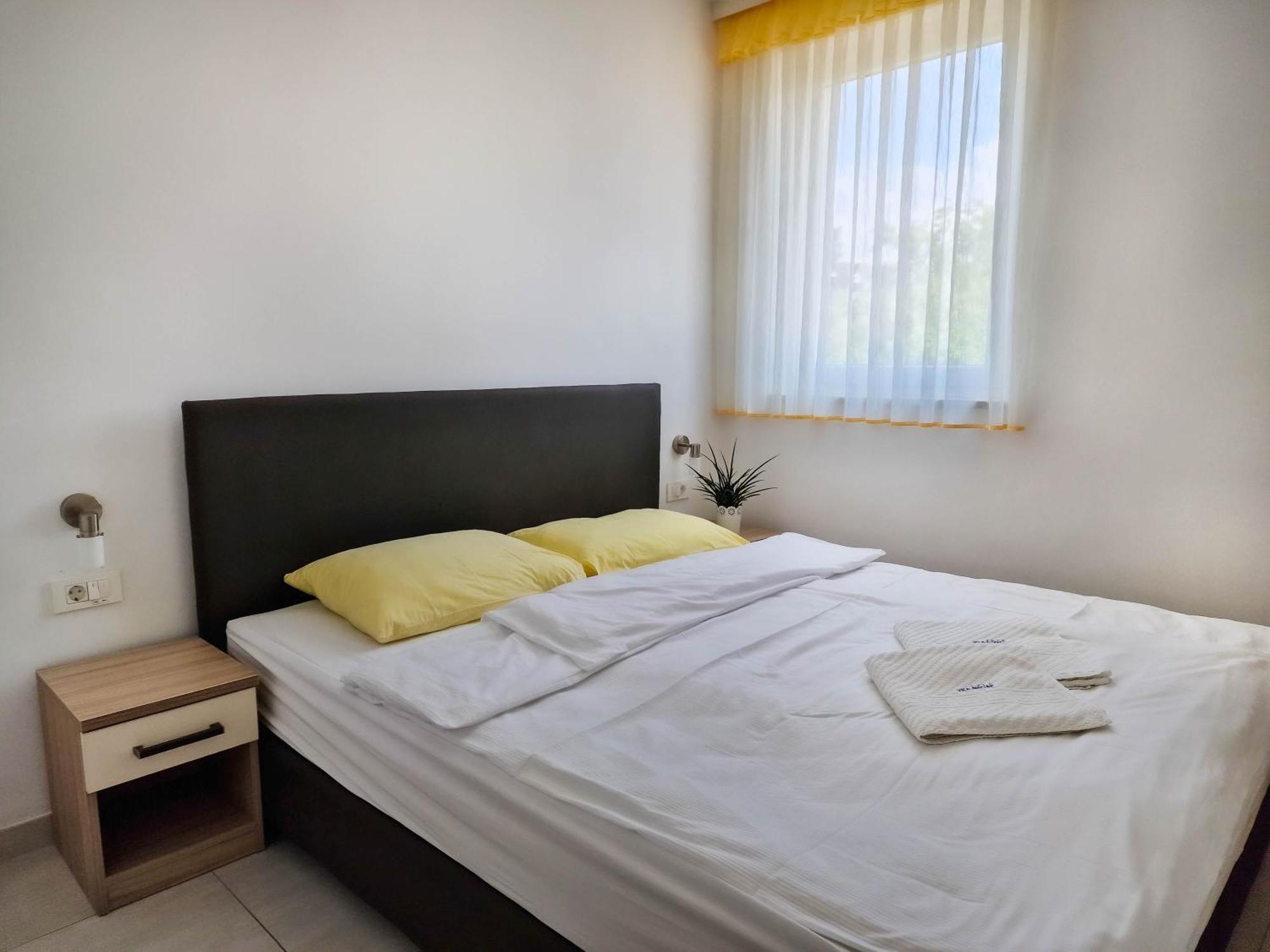 Vila Novak Novalja Luaran gambar