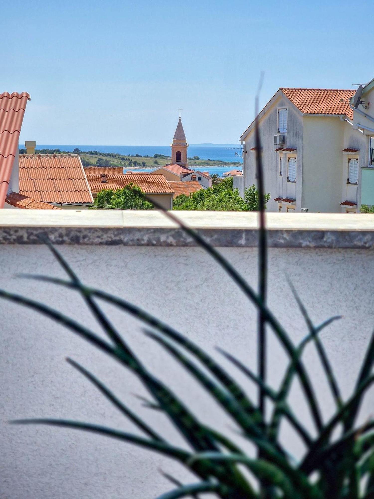 Vila Novak Novalja Luaran gambar